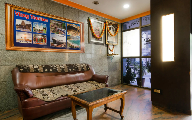 SPOT ON 76144 Hotel Manikanta Residency
