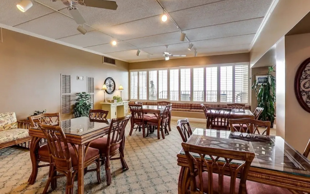 Tropical Theme Condo with Picturesque Atlantic View by RedAwning