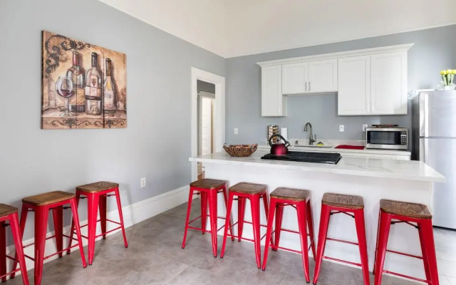 Large and Lovely 3 Bedroom Flat