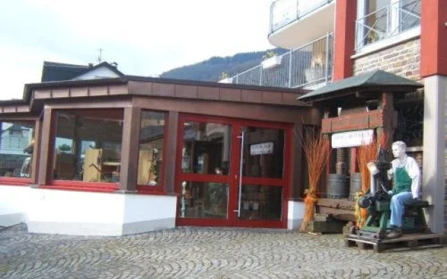 Wein- und Gästehaus St. Aldegundishof