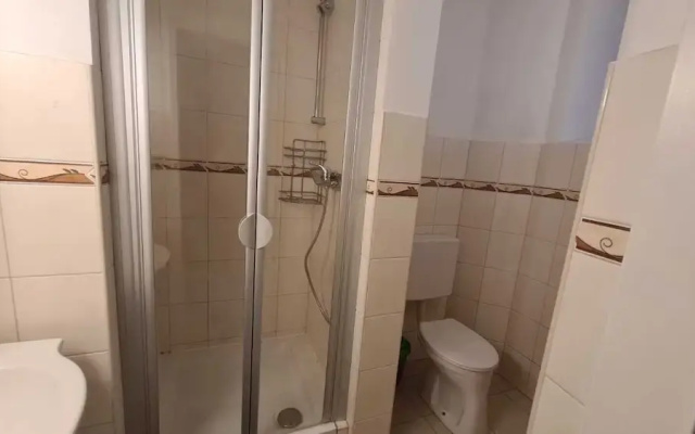 Spacious 2BR Apartment Central Long Stay