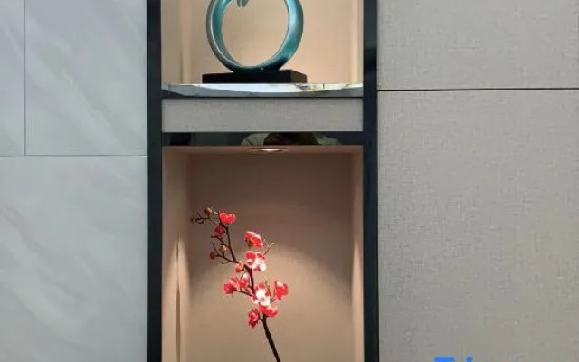 Yahao Garden Hotel (Shenzhen Songgang Metro Station)