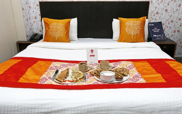 OYO 8988 Radha Krishna Guest House
