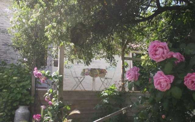 Accacia Home