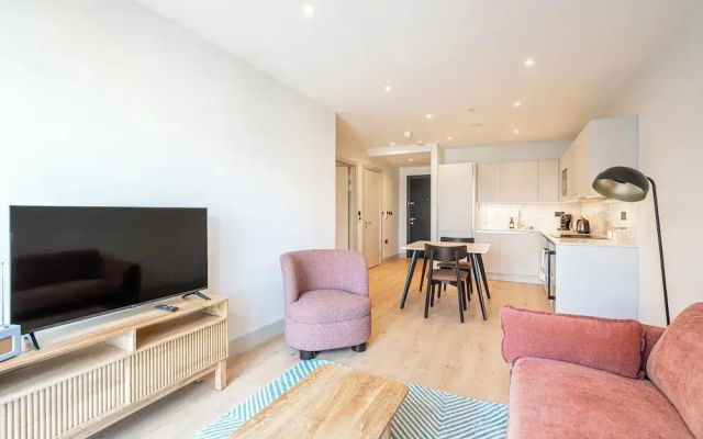 Stylish One-bedroom Haven