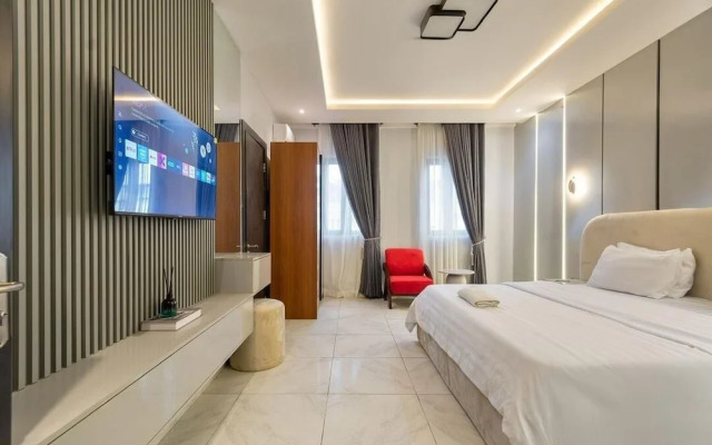 2 bedroom  luxury