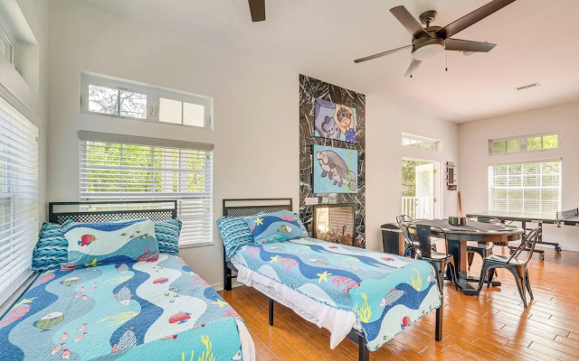 Decks, Docks & Kayaks: Waterfront Homosassa Gem