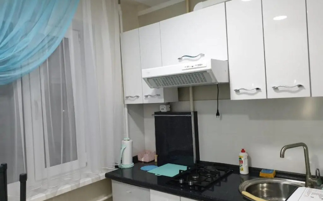 Apartment on Metallurgov 32