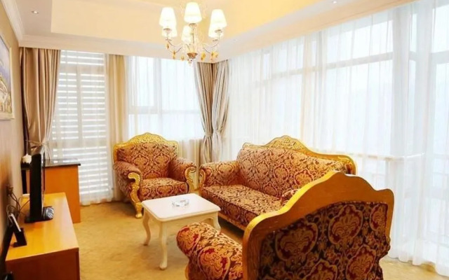 Zhonghe World Trade Hotel