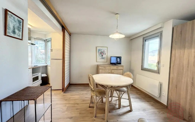 Appartement Lamalou-les-Bains, 1 pièce, 2 personnes - FR-1-451-66
