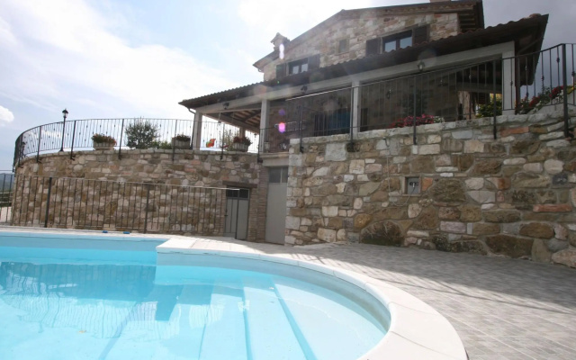 Timeless Villa in Cagli With Garden and Swimming Pool