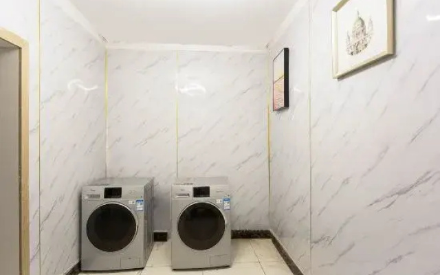 Vienna Hotel (Aba Mao County Guqiang City)