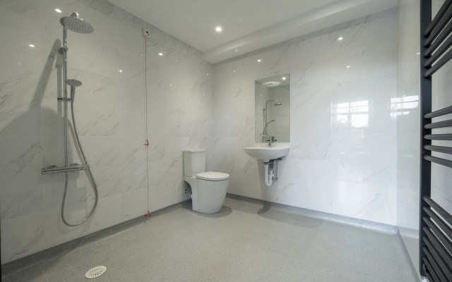 Bowers Mill Aparthotel