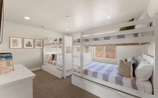 Desert Serenity 4 Bedroom Townhouse