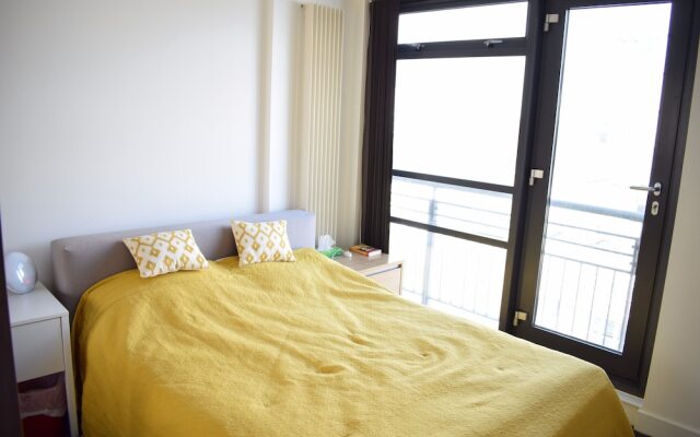 Отель 2 Bed Shoreditch Flat комната для гостей