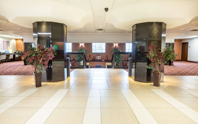 Отель Thousand Hills Resort