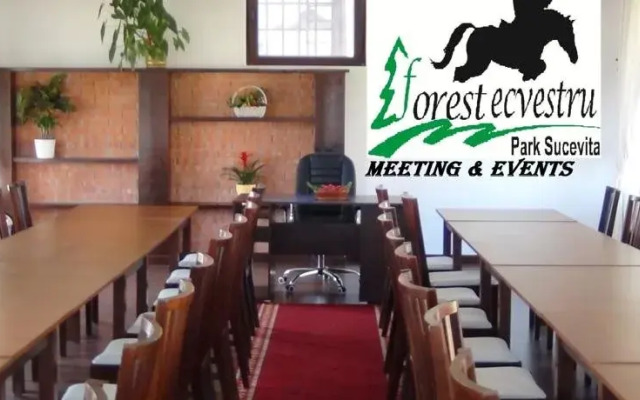 Forest Ecvestru Park
