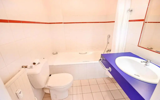 BRIGHT 45 m with VIEW of the Mont-Blanc