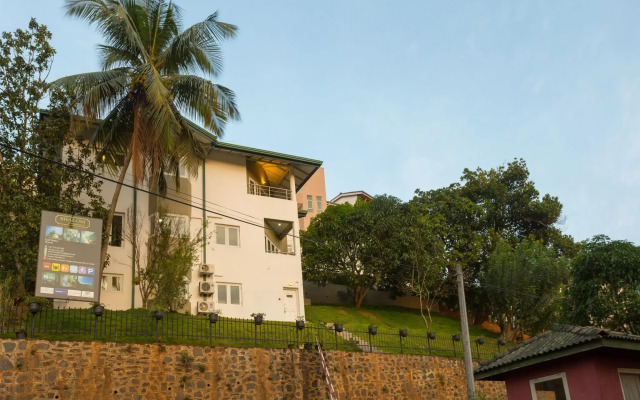 Shalom Residence