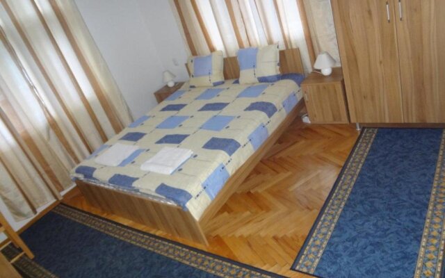 Отель Guest Rooms Donovi Болгария, Варна - отзывы, цены и фото номеров - забронировать отель Guest Rooms Donovi онлайн комната для гостей