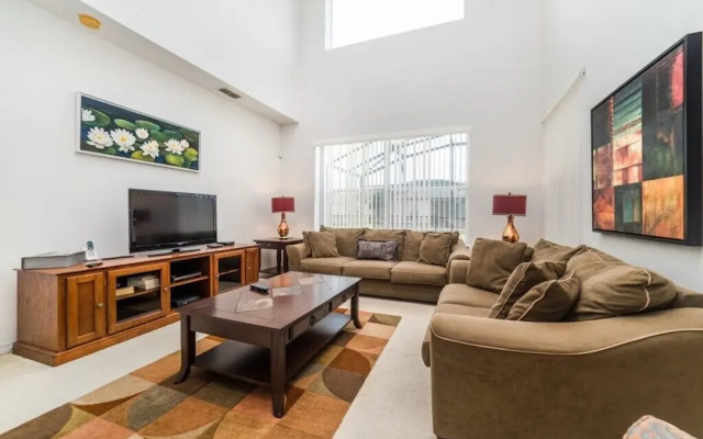 1050 Tourmaline Drive 5 Bedroom Home