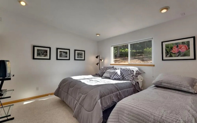 Enviable Lake & Mountain Views wth Waterfal
