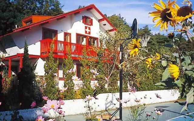Pension Biwako(ペンション奥琵琶湖マキノ)