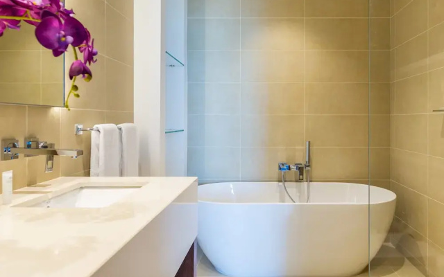 Deluxe Holiday Homes - Marina Gate