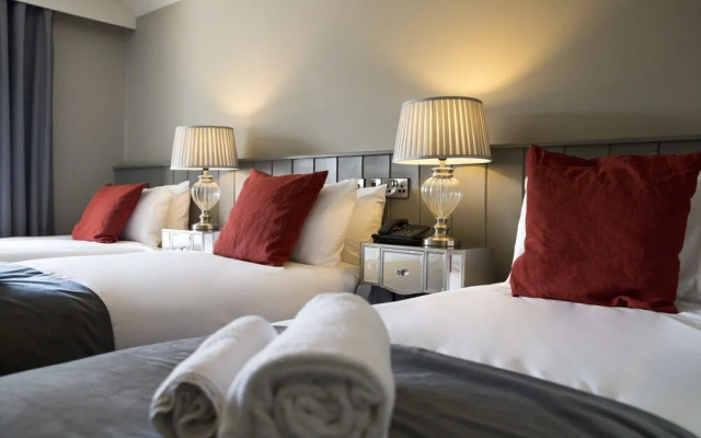 Village Hotel