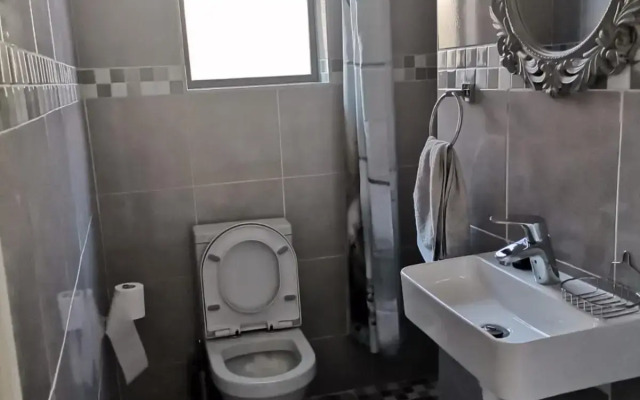 Jangada cottage sun valley fish hoek