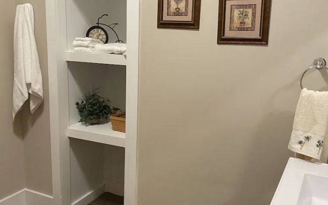 Historic McDonald Airbnb