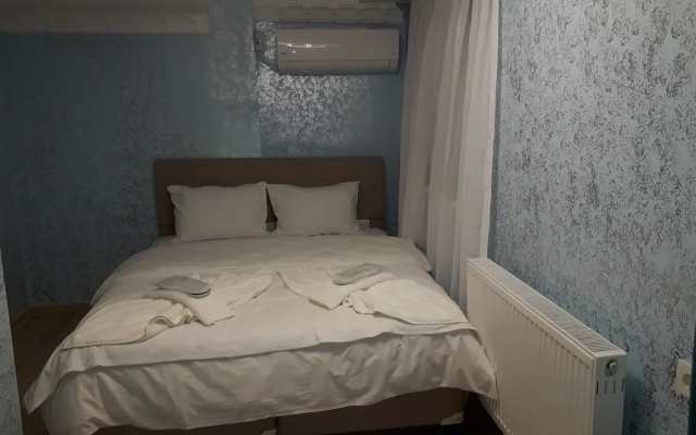 Blue Sail Hotel