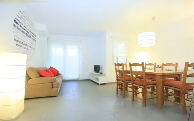 Casa Junto al mar Para 8 Personas en Cambrils
