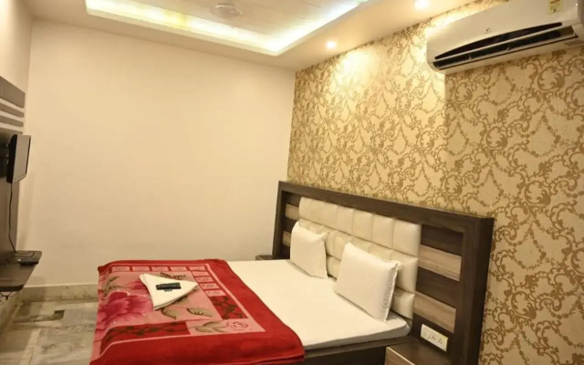 Hotel Arya