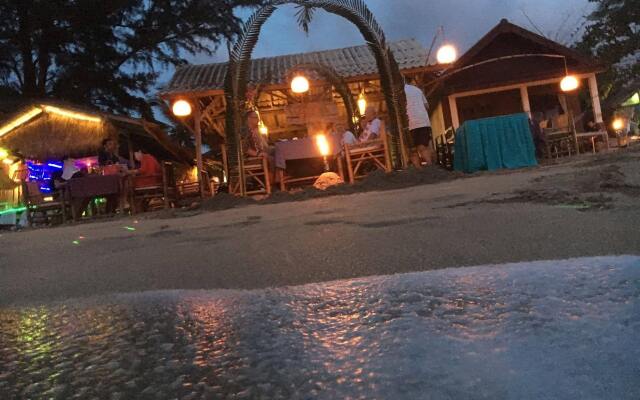 Отель Lanta Paragon Resort Ланта вид на фасад