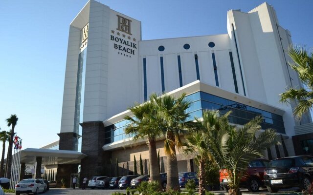 Boyalik Beach Hotel & Spa Чешме вид на фасад
