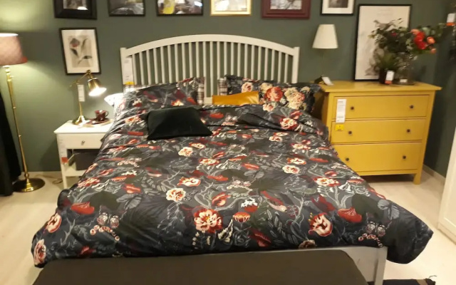 B&B Mary Flower