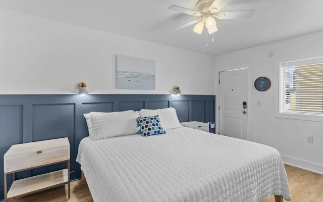 The Beach House Motel & Suites