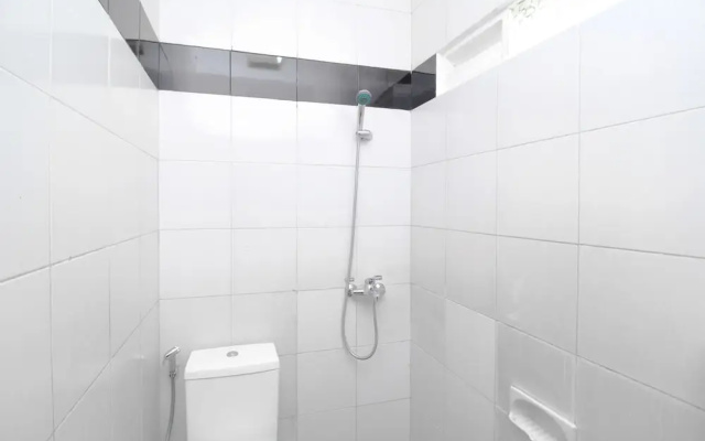 Airy Dimoro Batanghari Blitar