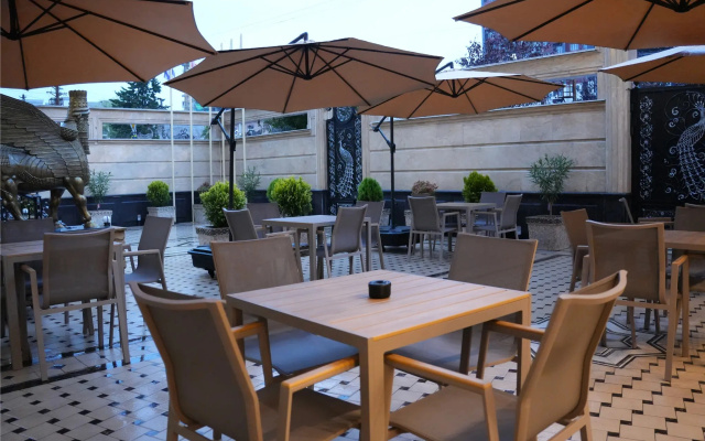 Restaurant · Batumi — photo 21