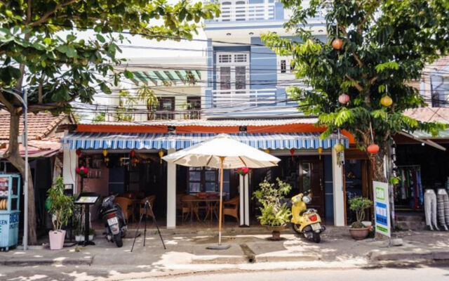 Отель Son Xi Homestay Hoi An вид на фасад