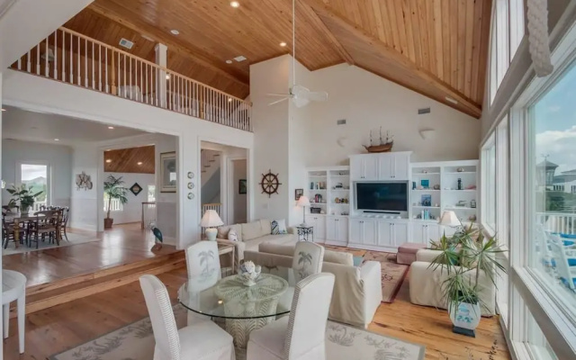 Blue Dolphin 6 Bedroom Home