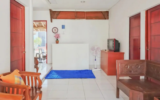 Joglo Guest House Syariah Mitra RedDoorz