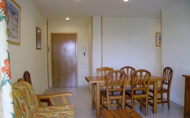 Отель Azahar Apartments Испания, Салоу - отзывы, цены и фото номеров - забронировать отель Azahar Apartments онлайн