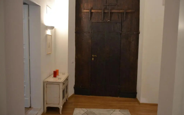 Via Giotto, 5