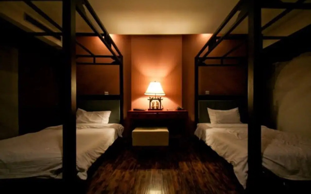 Lin Clan Hotel