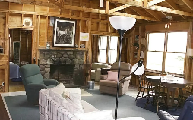 Deer Meadow - Three Bedroom Home
