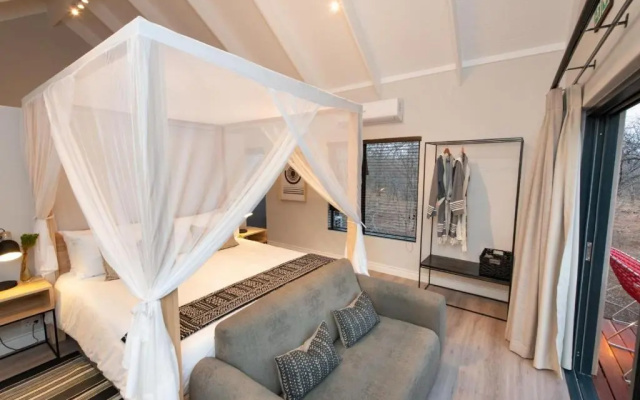 Moya Safari Villa