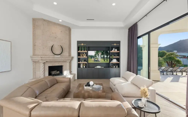 Camelback Mountain Villa Luxury in Paradise Valley