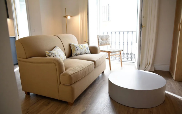 Honest Sevilla Apartments